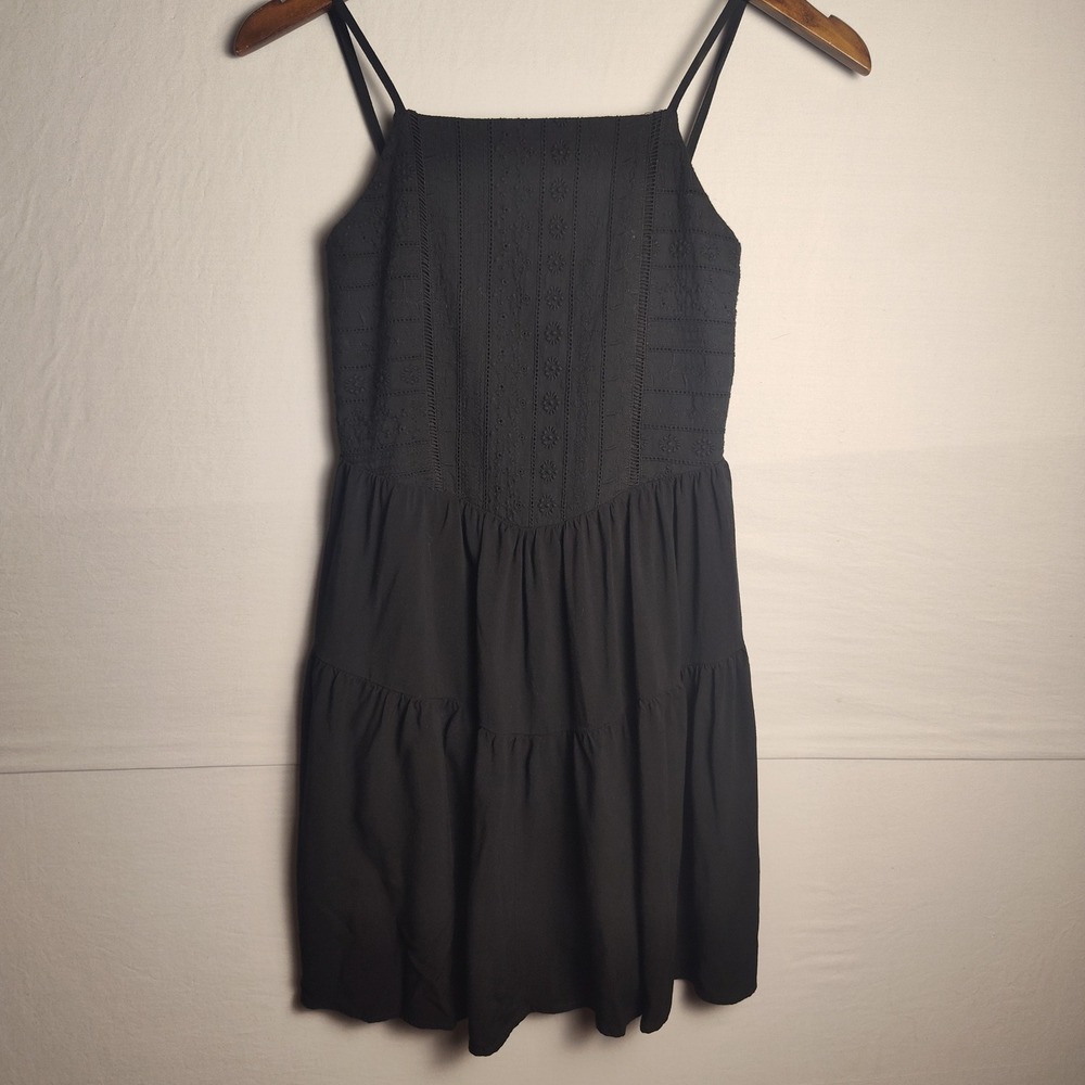 Mi Ami Black Eyelet Embroidered Tiered Mini Dress Spaghetti Strap Small A-1134